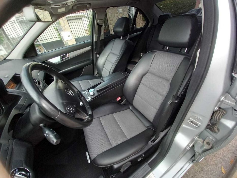 Mercedes-Benz c220
