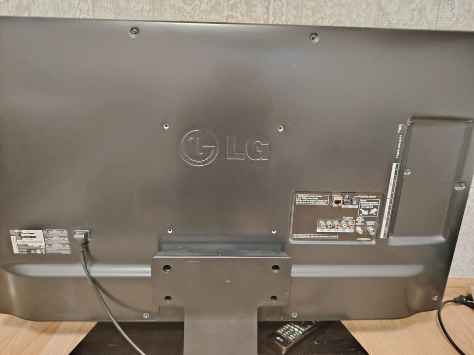 Продам телевизор LG