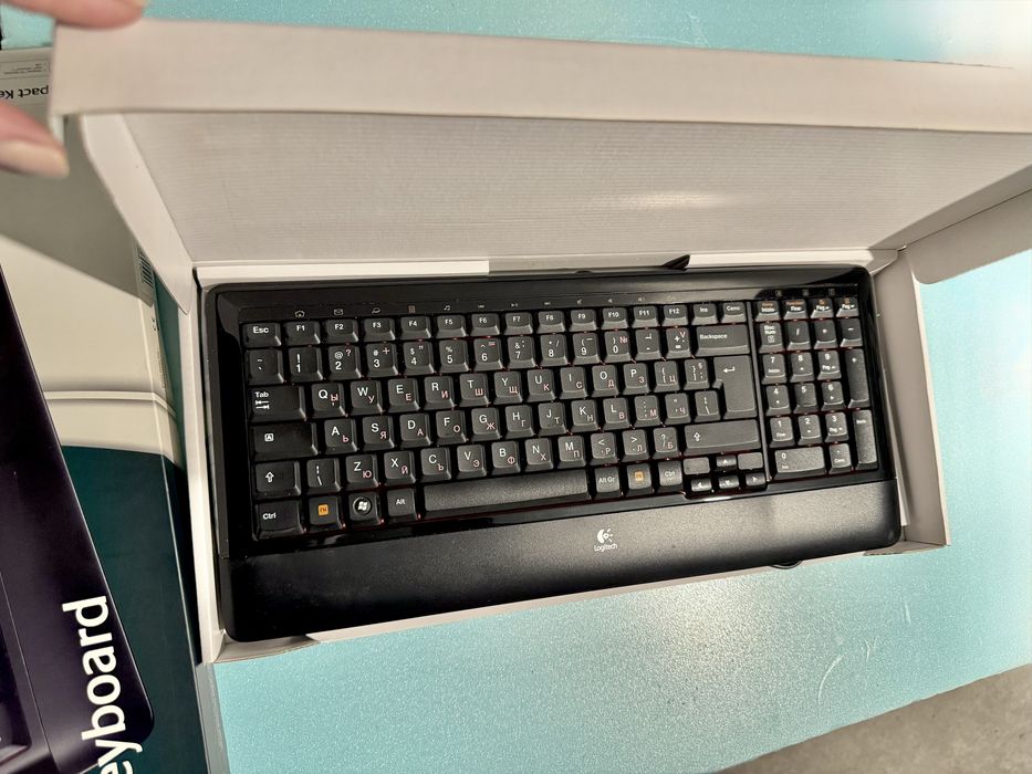 Клавиетура logitech