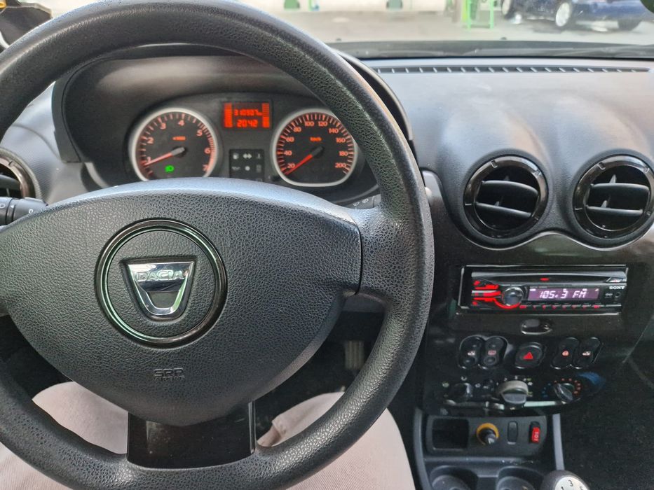 Vând sau schimb Dacia Duster, an fabricație 2010