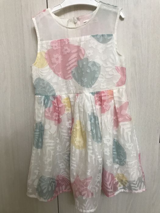 Қыз балаға Көйлектер сатылады