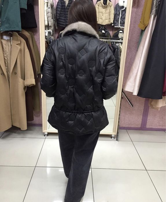 Продам кожаную куртку