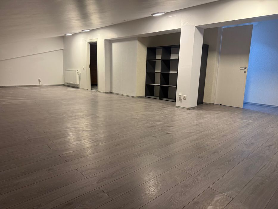 Casă de închiriat în Green City 1 Decembrie