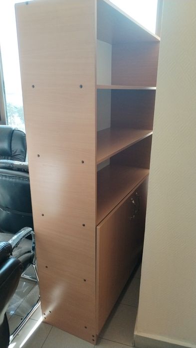 Продаётся шкаф для офиса и для дома
