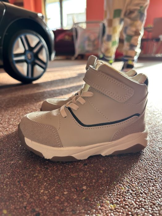 Нови!!! Детски кецове Reserved 24/25