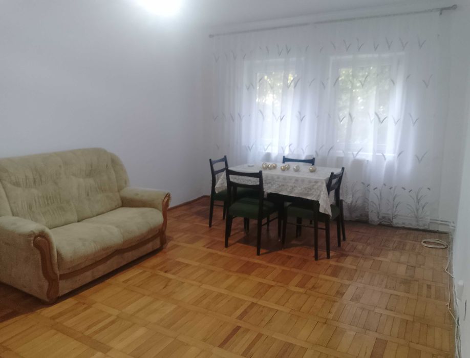 Apartament de închiriat