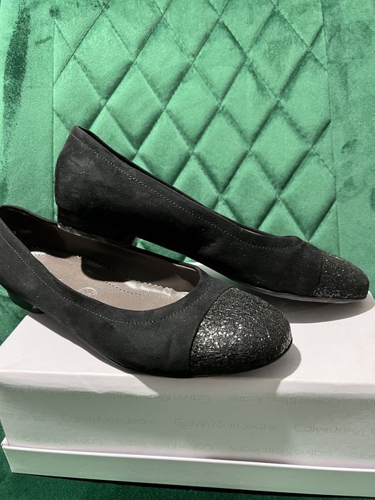 Balerini negrii eleganti