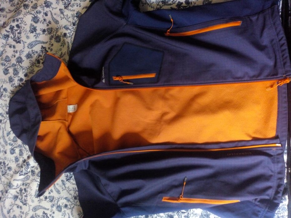 Мъжко ветроупорно Quechua- softshel яке за планински трекинг mt500 win