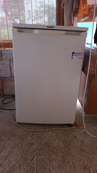 Хладилник с камера