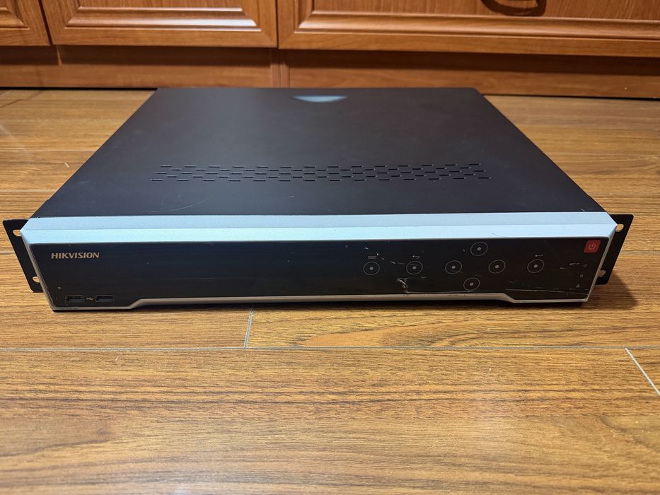 Сетевой видеорегистратор Hikvision