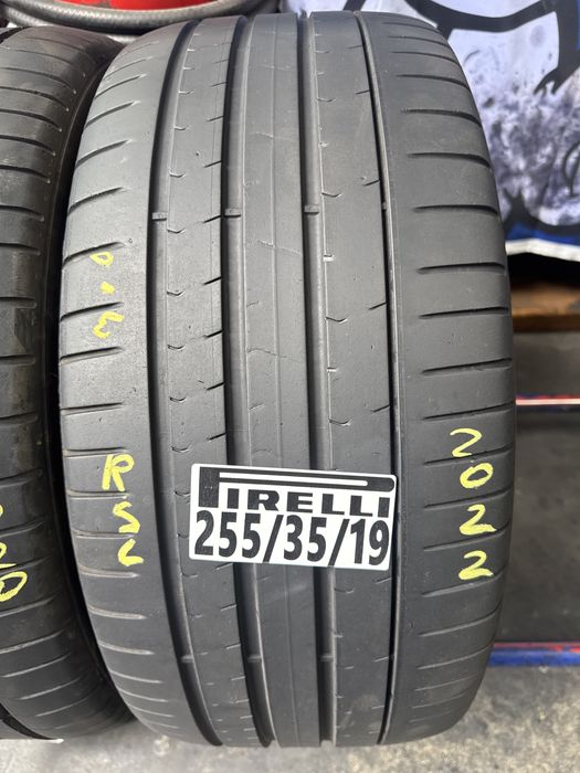 255/35/19 Pirelli RSC