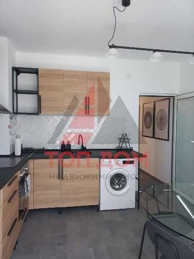 Дава се под наем Тристаен апартамент в Варна, Център - 60 кв.м за 561 € - Снимка #3