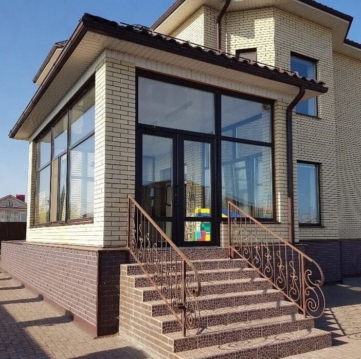 Тамбур из Алюминия и Пвх