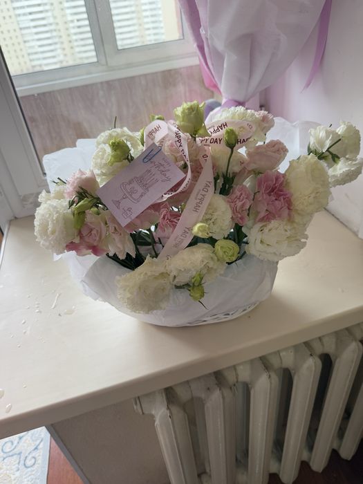 Букеты свежие продаю