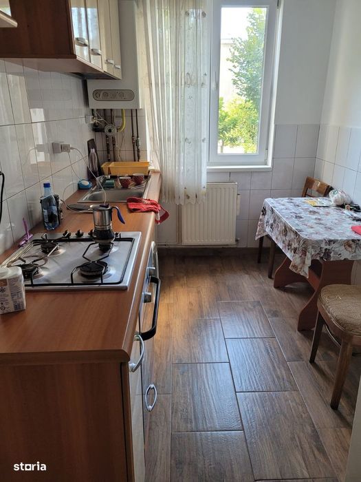 Apartament 2 camere zona Scriitorilor etaj 1(balcon)