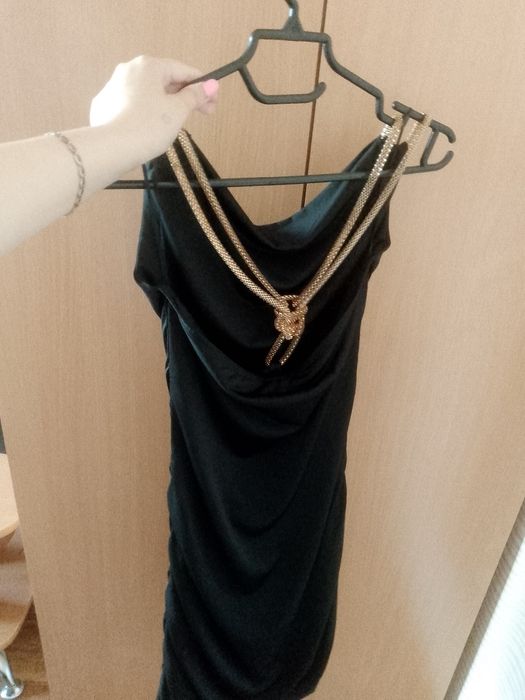 Продаю платье  чёрное