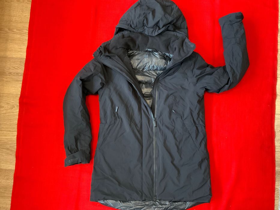 Helly Hansen-оригинално яке размер м