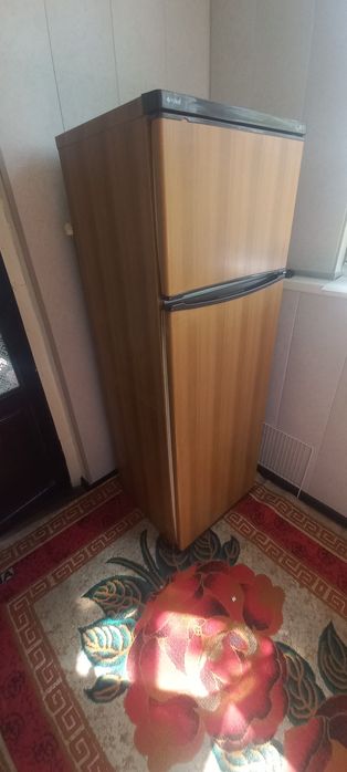 Продается холодильник