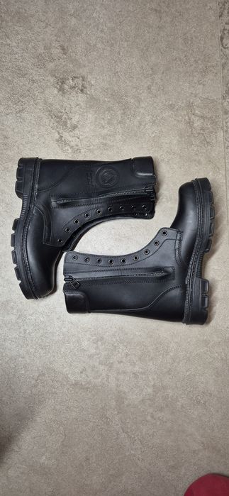 Bocanci piele negri 42