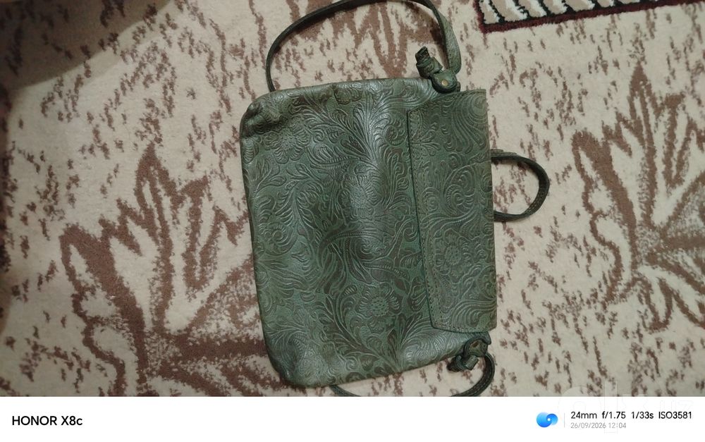 Продаю женскую сумку фирма Канишка