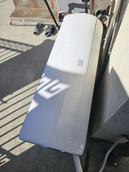 Vand aer conditionat defect