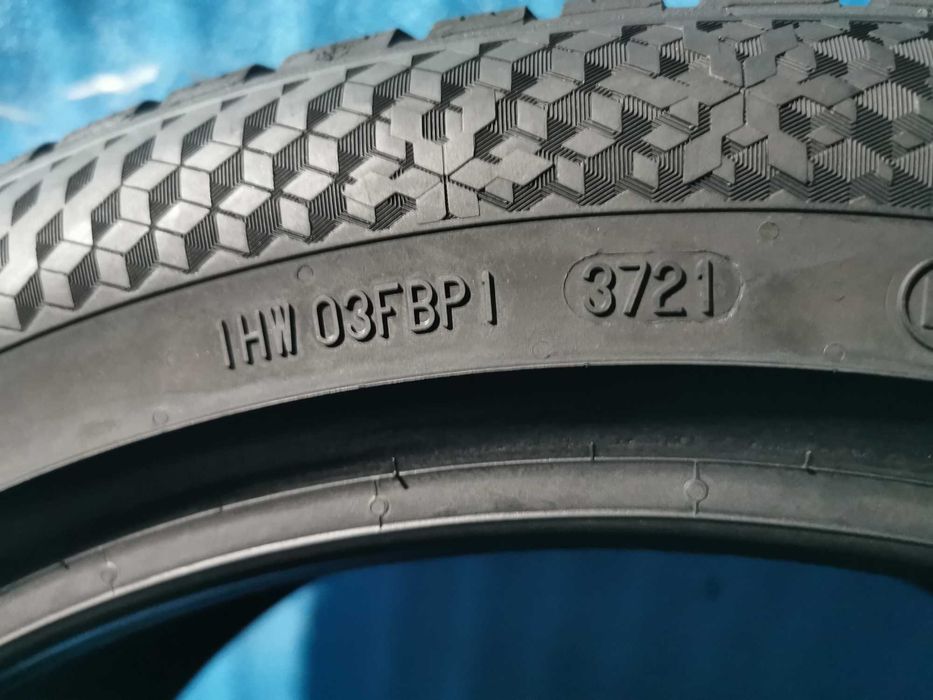 245/45 R19 - continental m+s 2 bucati
