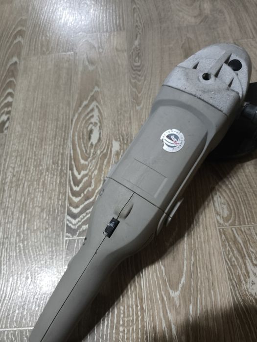 Электроинструмент. Болгарка Ураган 180mm.