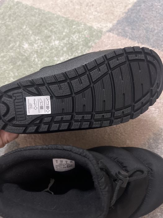 Ghetuțe Puma negre mărimea 37 noi