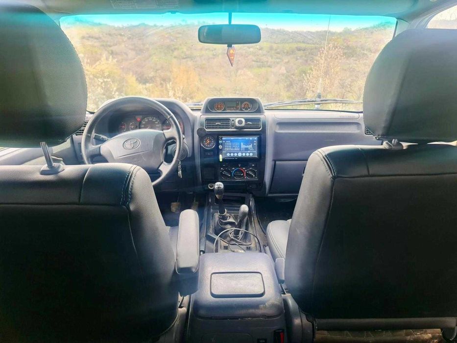 Se vinde: Toyota Land Cruiser J90 OFF-ROAD