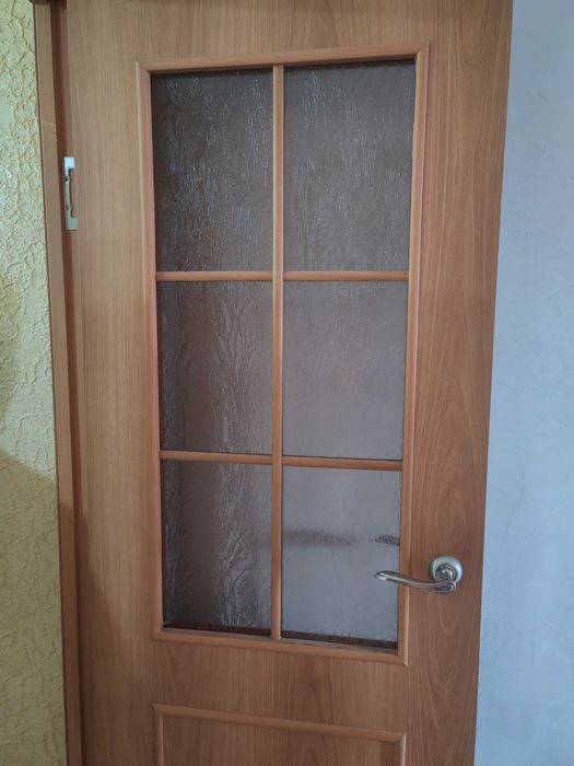Двери комнатные 5 шт