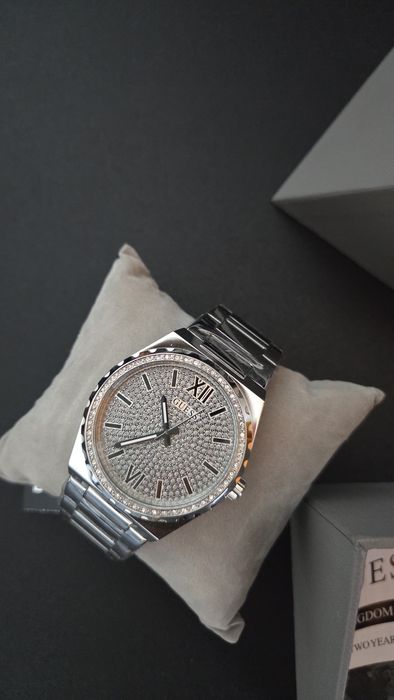 Ceas original Guess nou in cutie