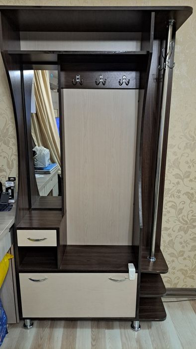 Б.У. Шкаф для прихожей