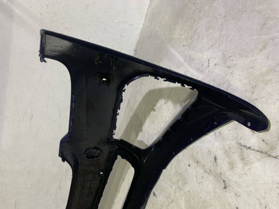 Bara fata BMW Seria 5, G30/G31, M-Sport, 2016, 2017, 2018, 2019, 2020, cod origine OE 51118064928, cu gauri pentru senzori de parcare.