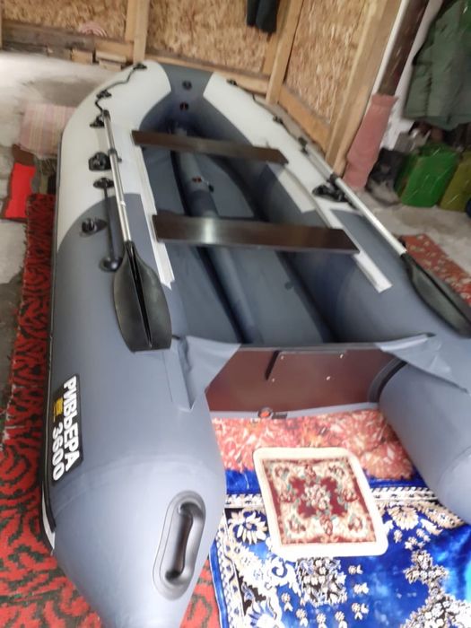Лодка с мотором