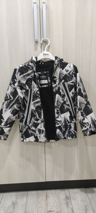 Куртки, ветровки на весну