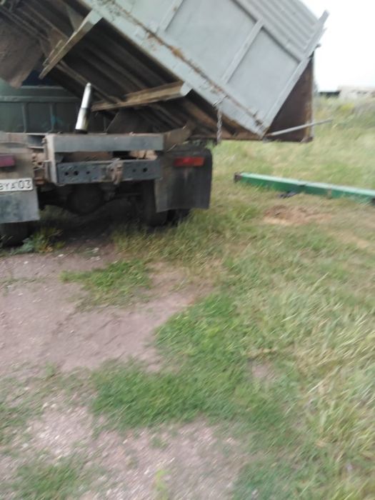 Продам ЗИЛ-130. Самосвальные, в хорошем состоянии.