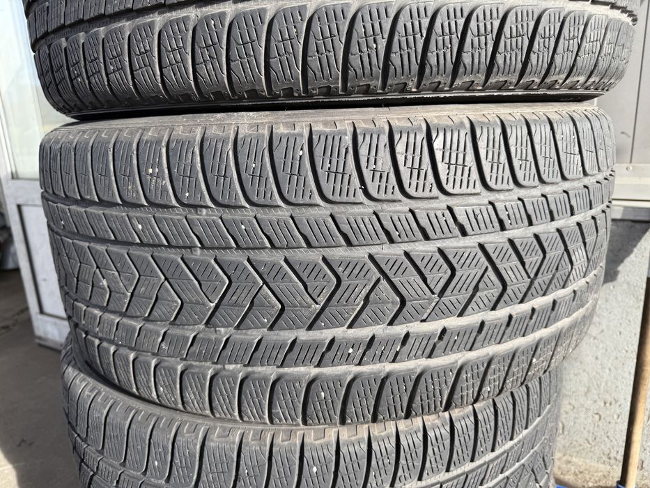 Зимни гуми 285/40/21