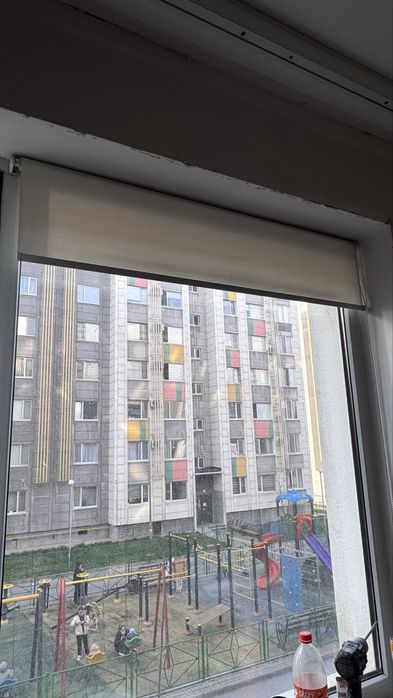 Продам Ролл шторы 6 шт