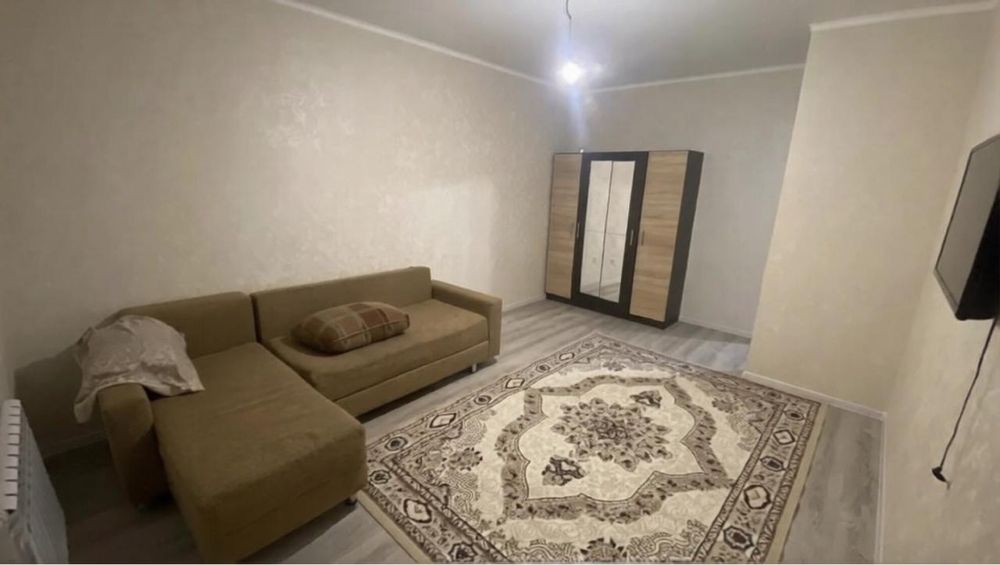 Срочно продам квартиру микрорайон Аэропорт!!