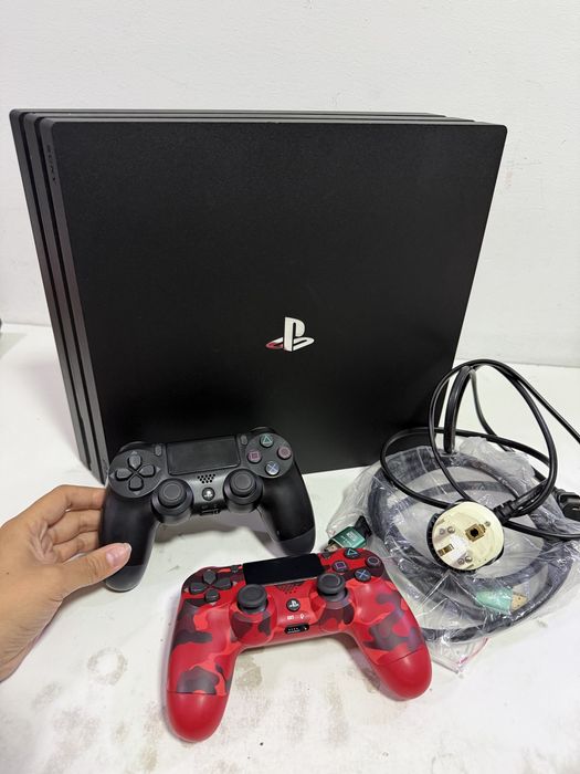 Sony Playstation 4 Pro 1 TB