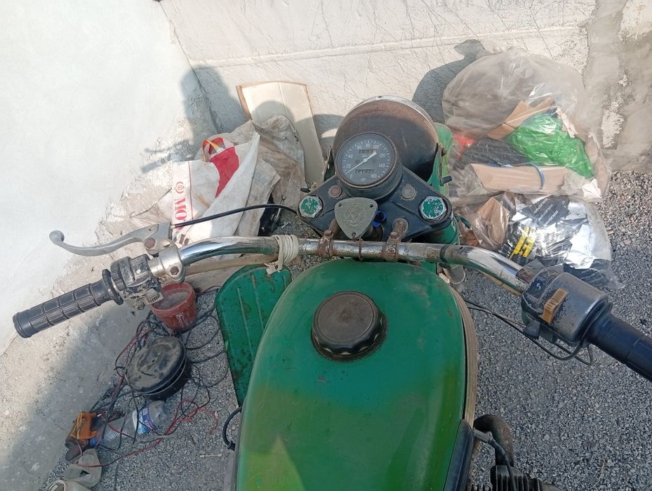 Урал сотилади олтиарикда