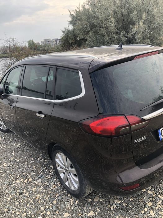 Opel zafira 2012