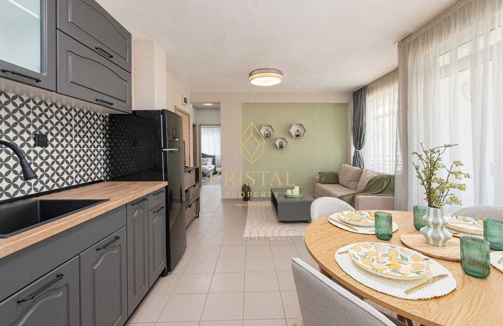 Продава се Тристаен апартамент в к.к. Слънчев бряг - 81 кв.м за 1210 €/кв.м - Снимка #3