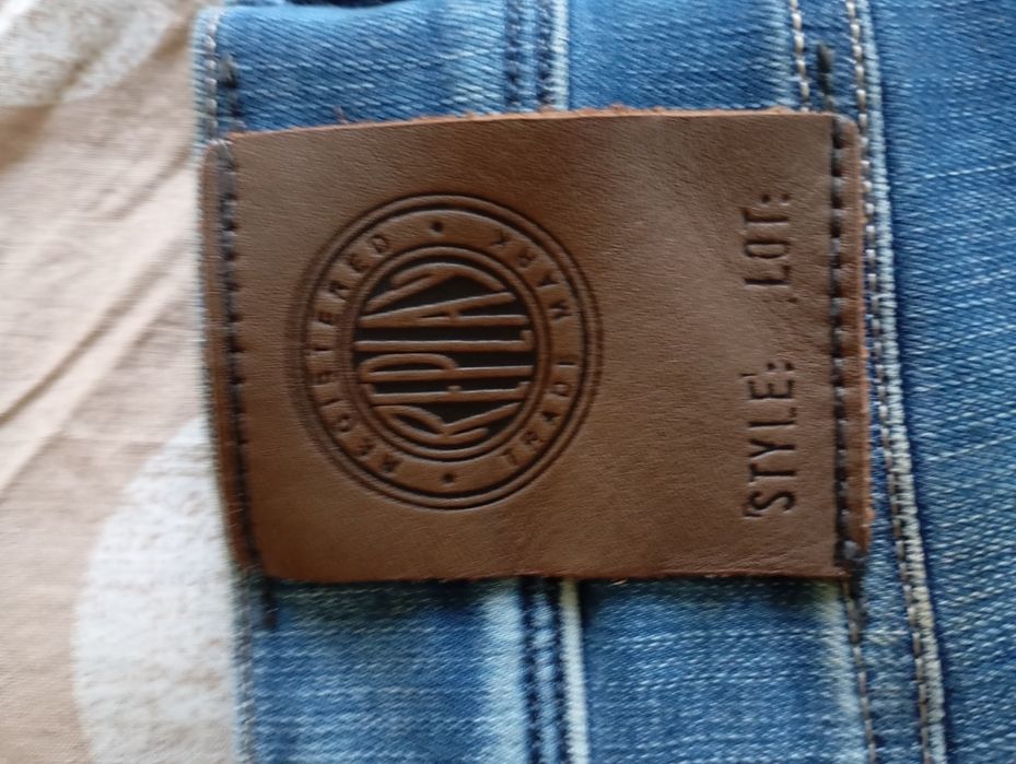 Мъжки дрехи  дънки