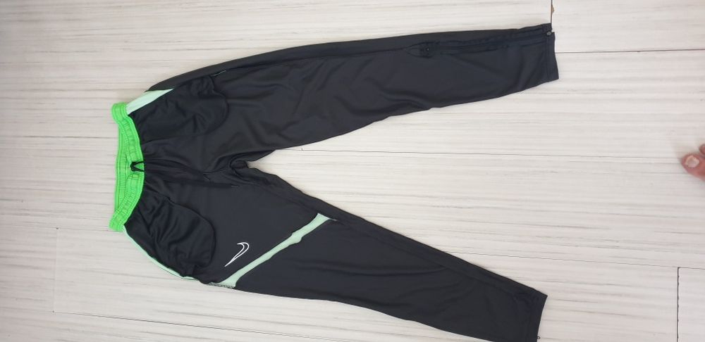Nike Strike Stretch Mens Pant Size S НОВО! ОРИГИНАЛ! Мъжко Долнище!
