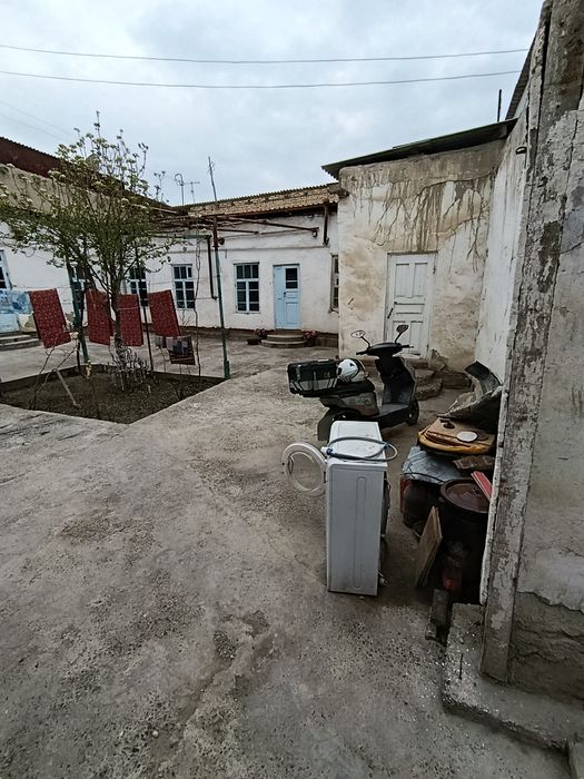 Eski hovli sotiladi 4 soʻtiqli eski shaharda