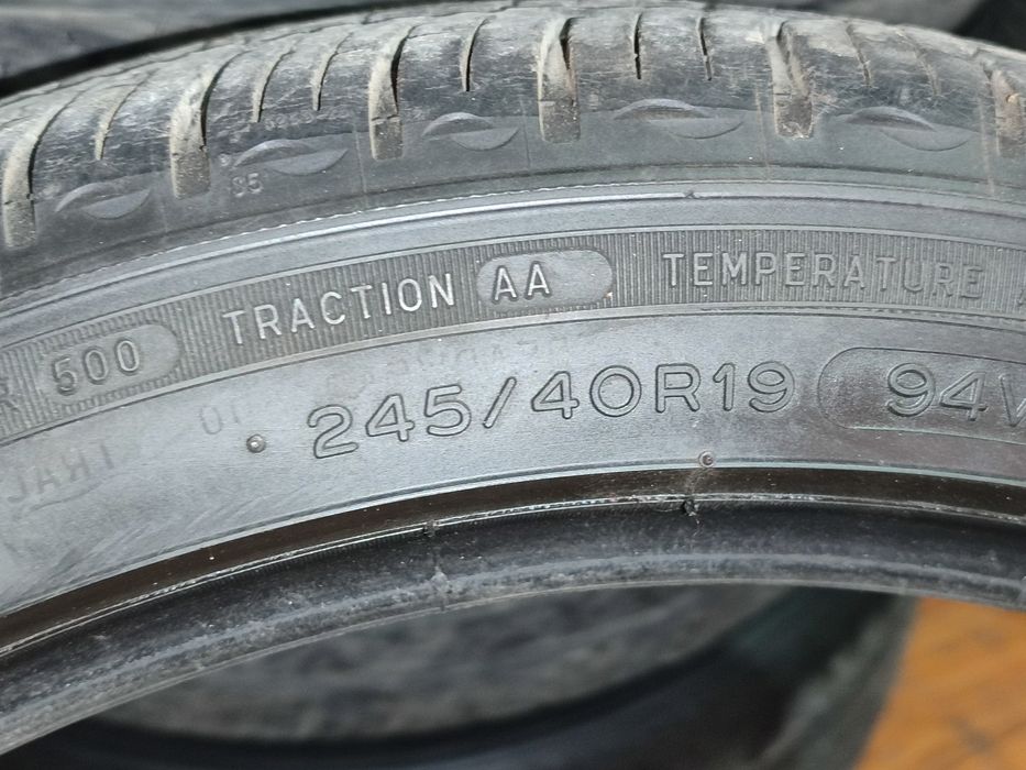 245/40 R19 Летние