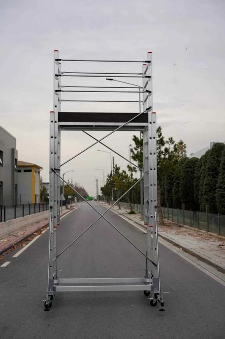 Schela mobila aluminiu telescopica 2x5(m), inaltime lucru 10 metri, o platforma 1,6x0,6(m), max 200kg/mp - CNO-SME-MEGA10
