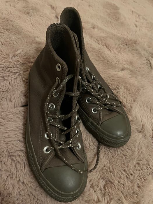 Tenesi converse piele