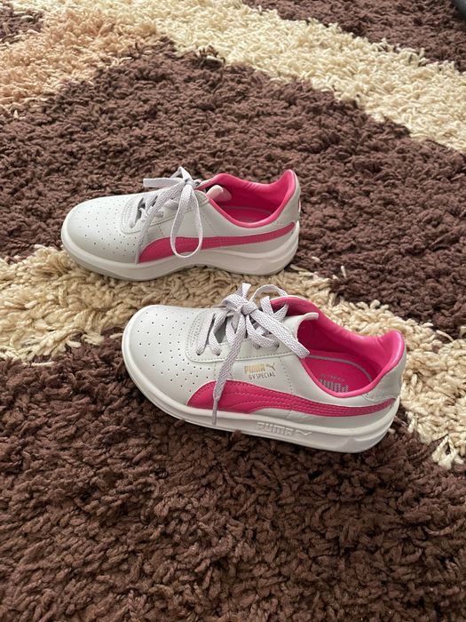 Adidași fetițe Puma noi